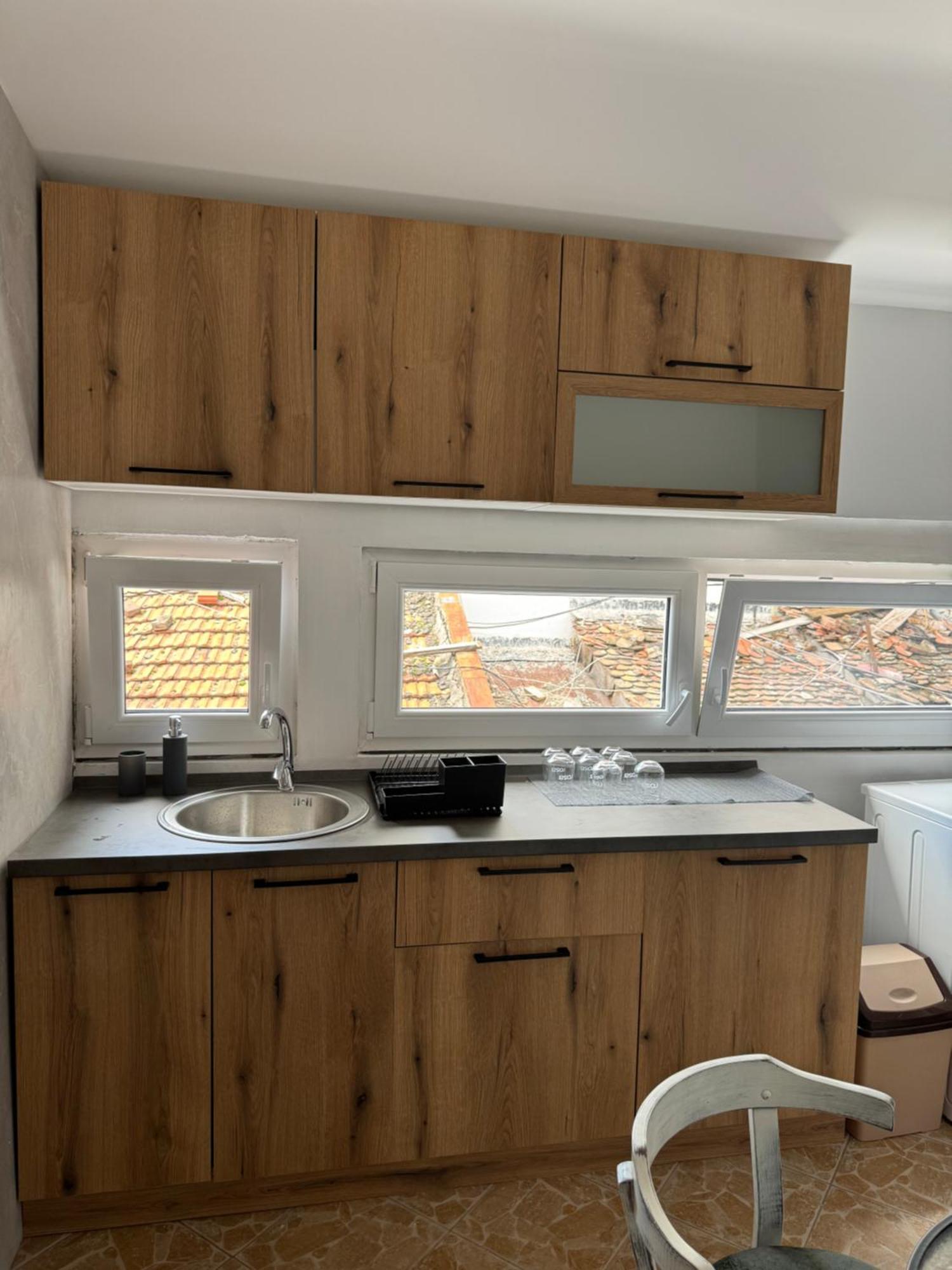 Apartament 89 *