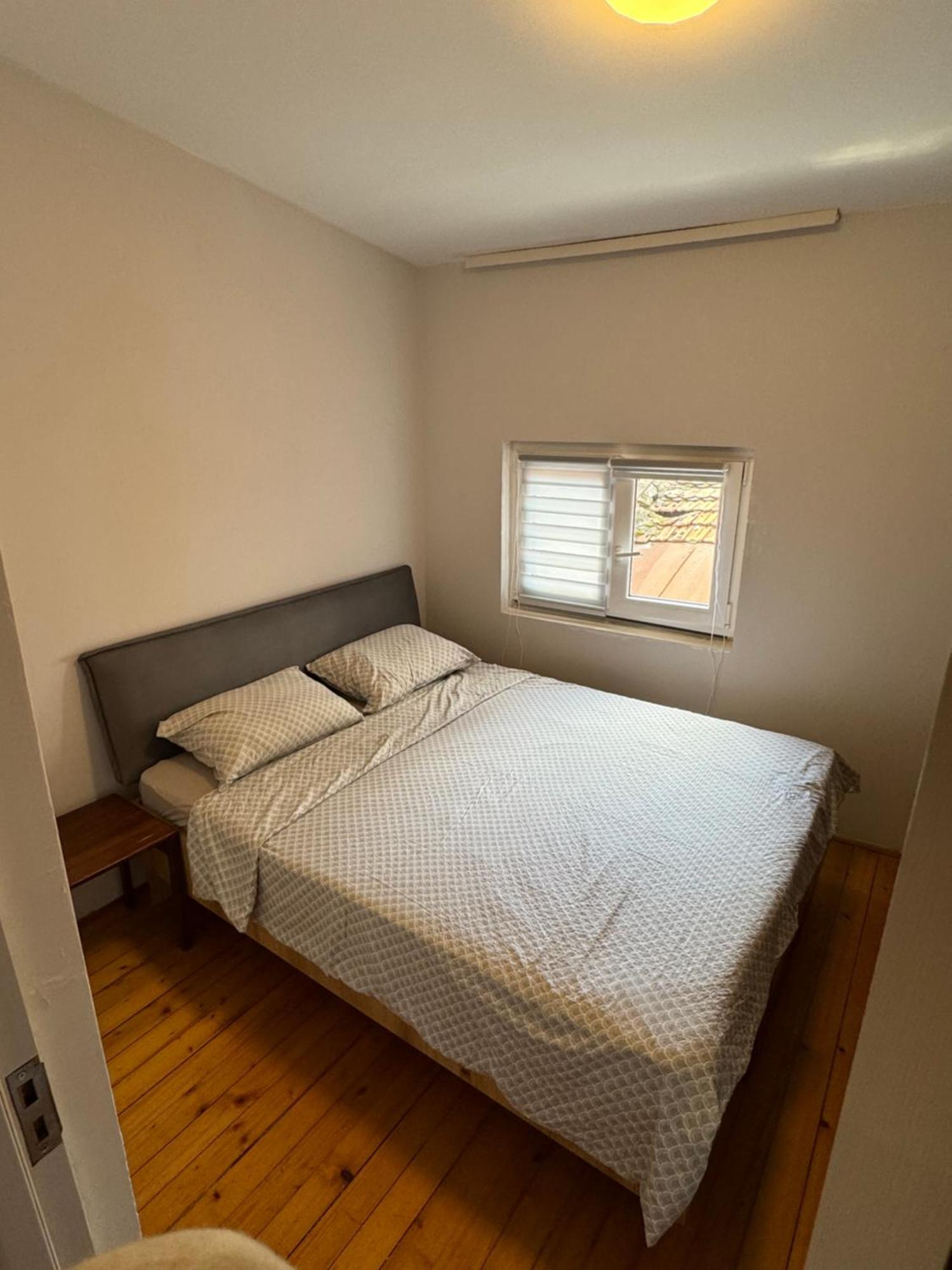 Apartament 89 *