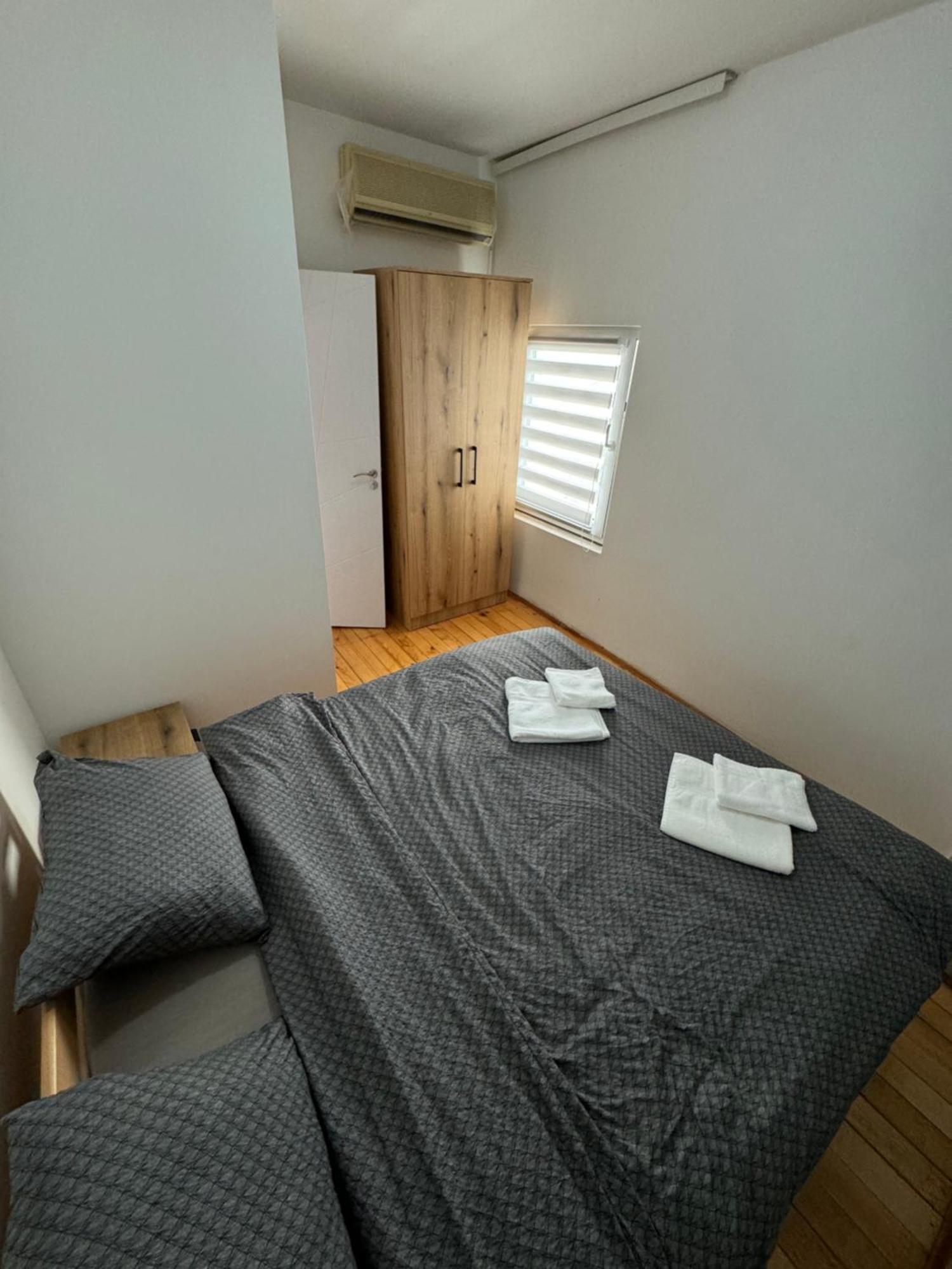 Apartament 89 *